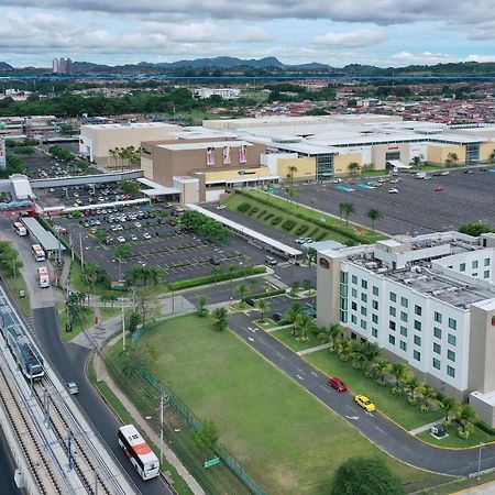 Courtyard By Marriott Panama Metromall Tocumen Exterior foto