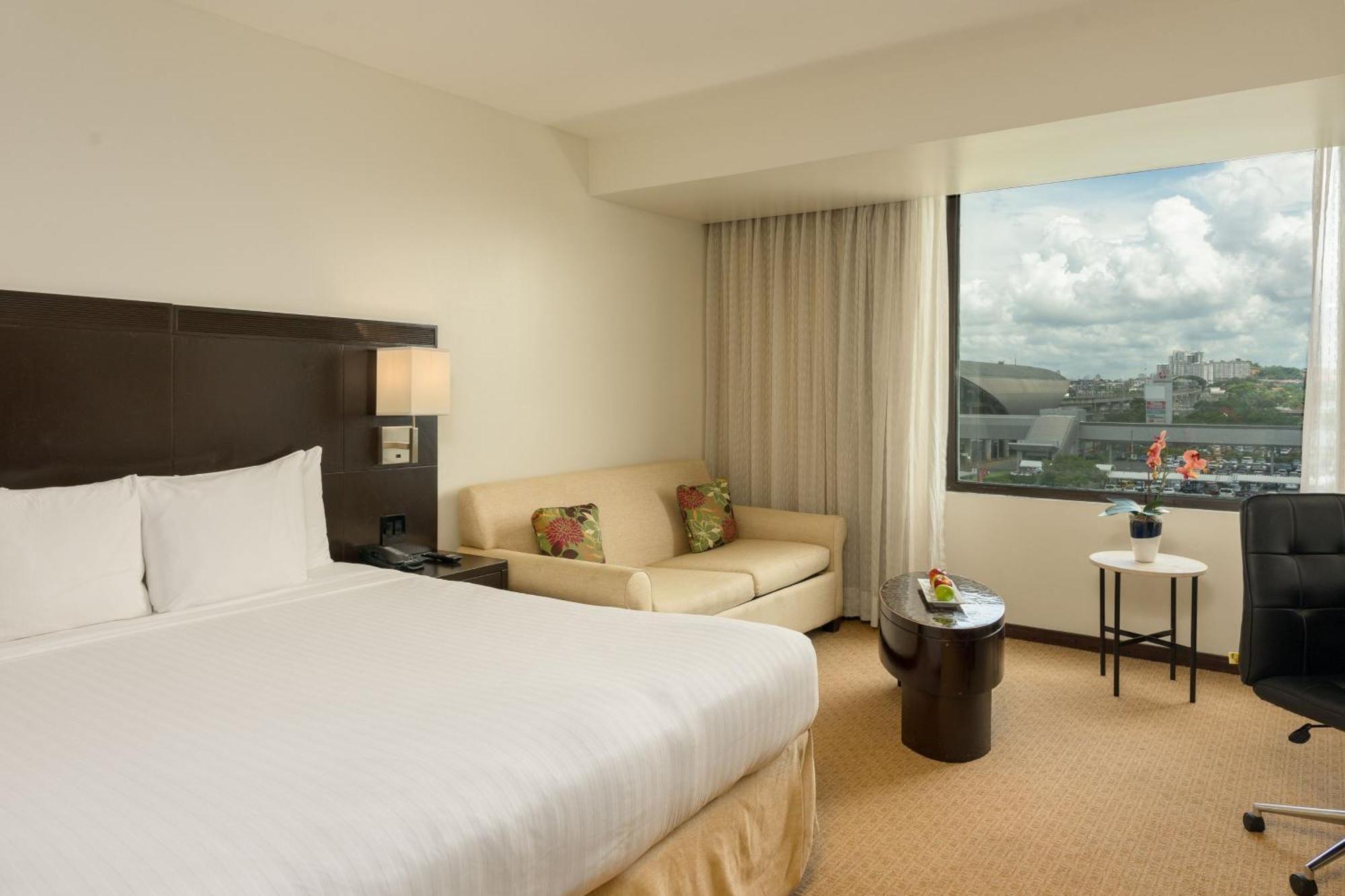 Courtyard By Marriott Panama Metromall Tocumen Exterior foto