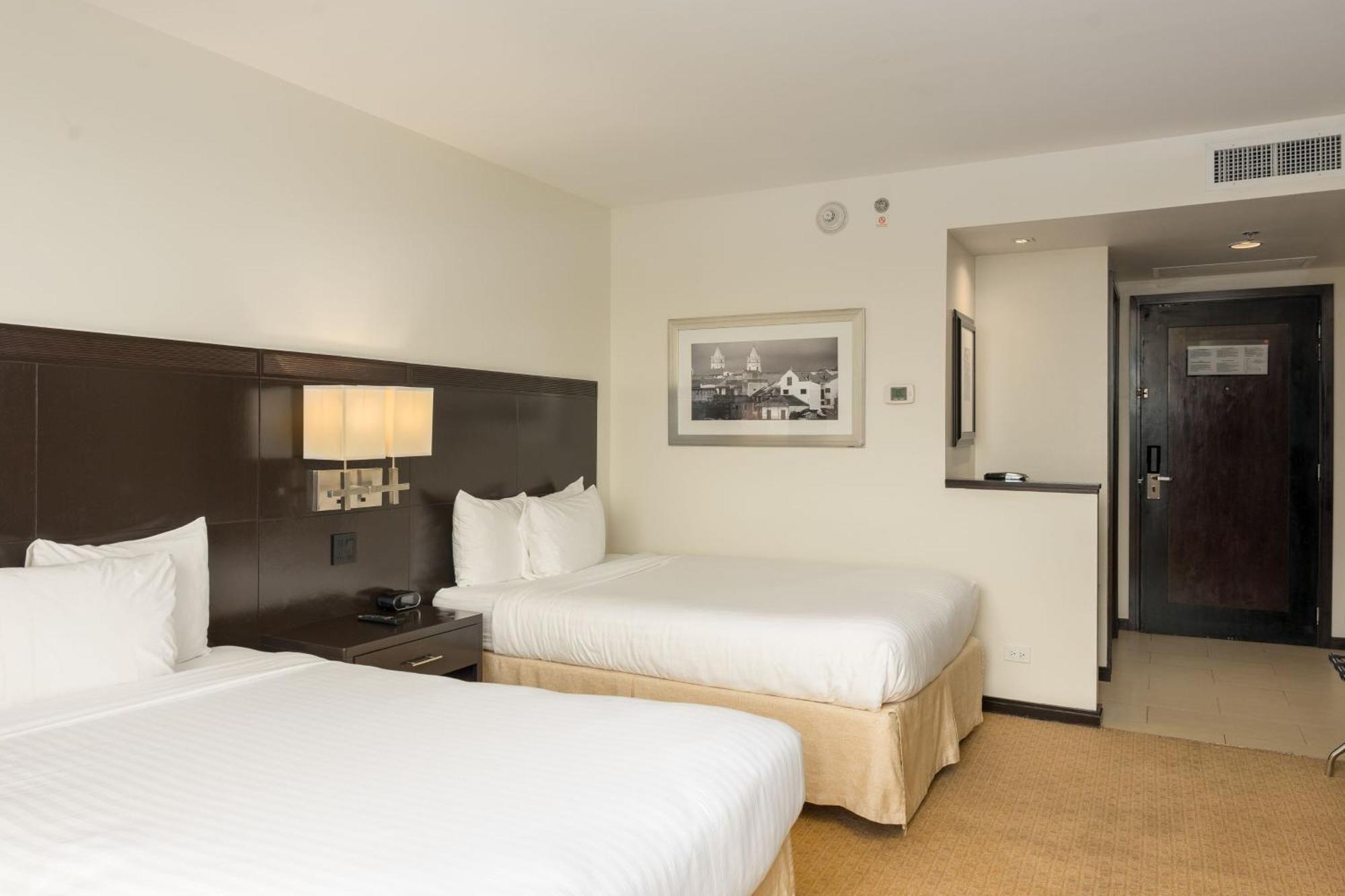 Courtyard By Marriott Panama Metromall Tocumen Exterior foto