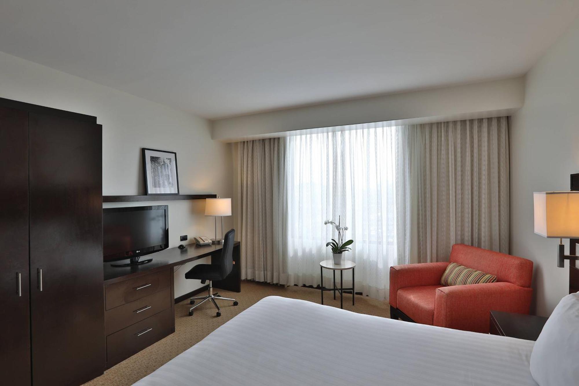 Courtyard By Marriott Panama Metromall Tocumen Exterior foto